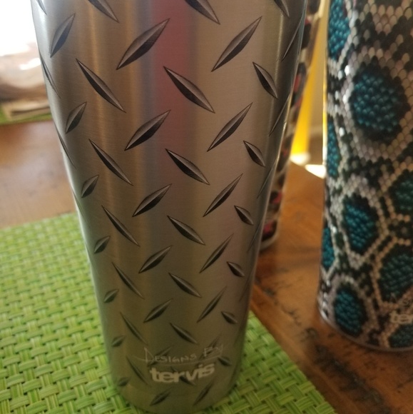 30 Ounce Brand New Designer Series Tervis Tumblers - Picture 3 of 6